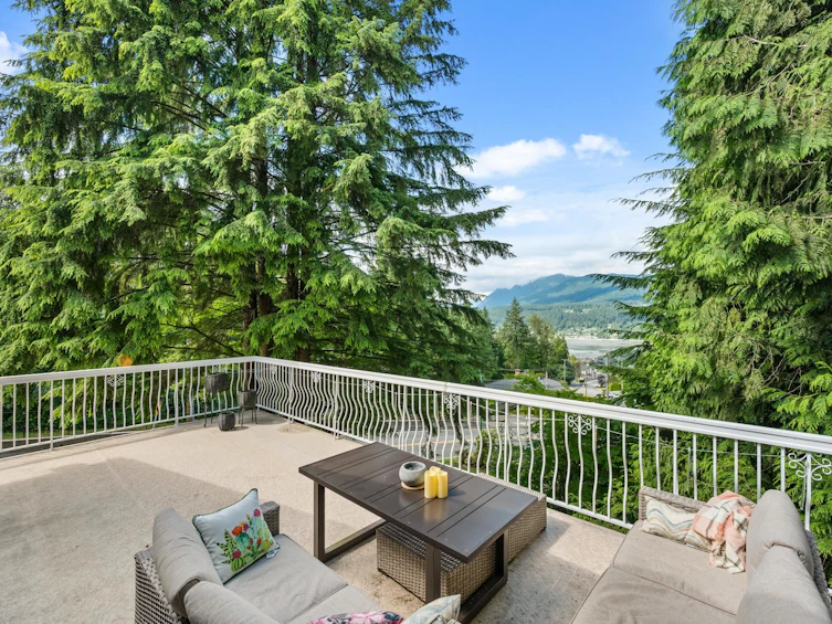 1001 Gatensbury Street, Coquitlam, BC, V3J 5J6 - 31