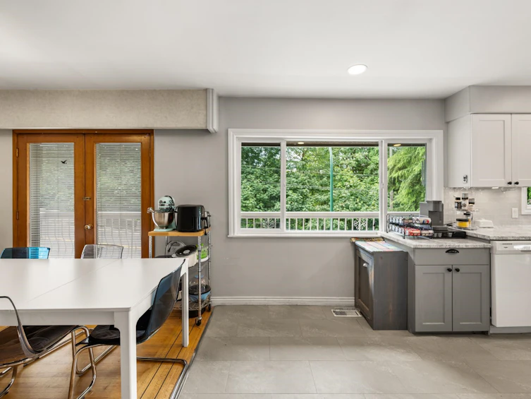1001 Gatensbury Street, Coquitlam, BC, V3J 5J6 - 9