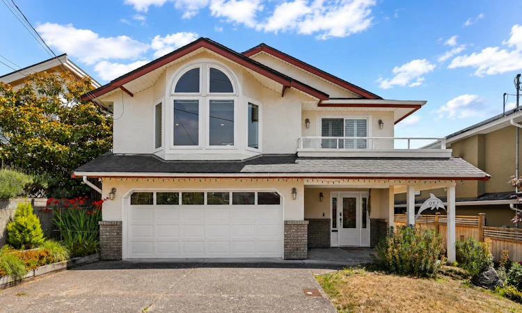 952 Kent Street