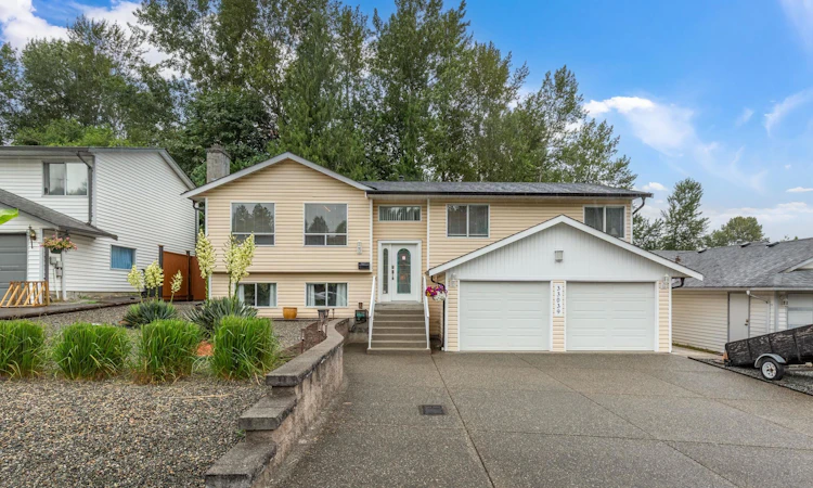 33039 Malahat Place