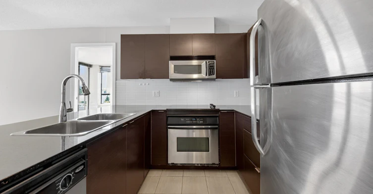 180X-4118 Dawson Street, Burnaby, BC, V5C 0A3 - 3