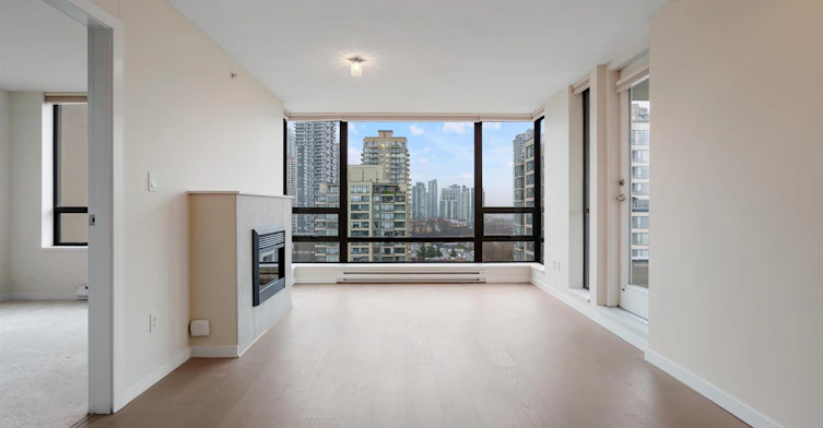 180X-4118 Dawson Street, Burnaby, BC, V5C 0A3