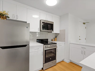 501-1331 W Georgia Street - 4