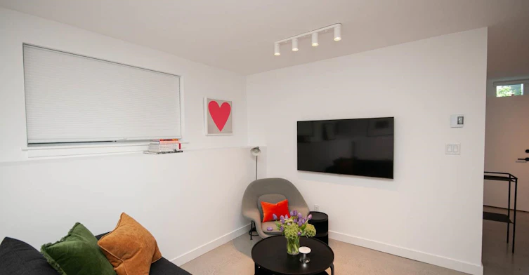 2-563 Union Street, Vancouver, BC, V6A 2B7 - 6