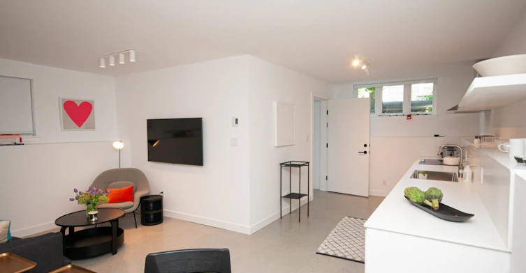 2-563 Union Street, Vancouver, BC, V6A 2B7 - 4
