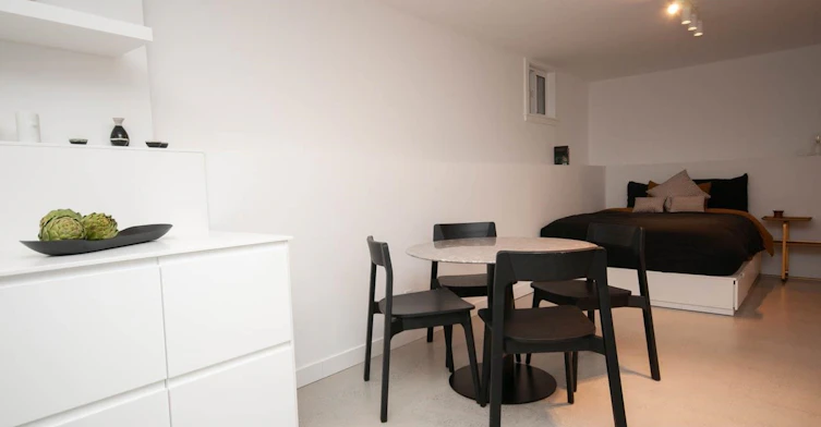 2-563 Union Street, Vancouver, BC, V6A 2B7 - 8