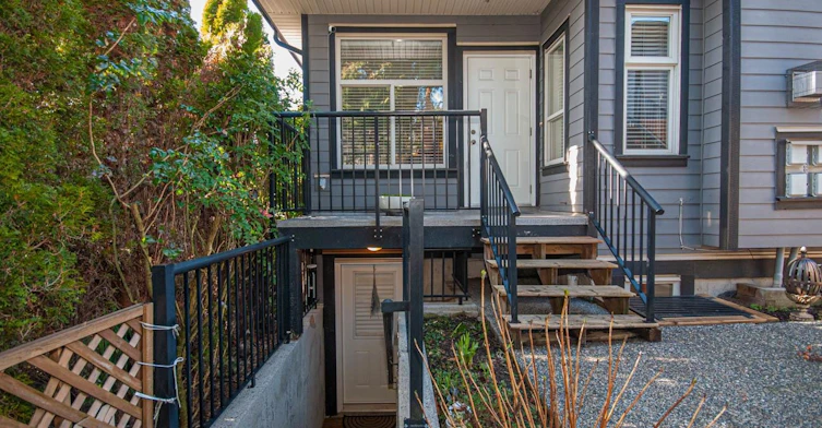 Suite-1534 Bewicke Avenue, North Vancouver, BC, V7M 3B9 - 3