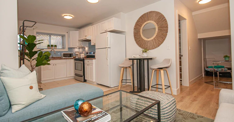 Suite-1534 Bewicke Avenue, North Vancouver, BC, V7M 3B9 - 11