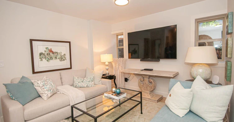Suite-1534 Bewicke Avenue, North Vancouver, BC, V7M 3B9 - 16