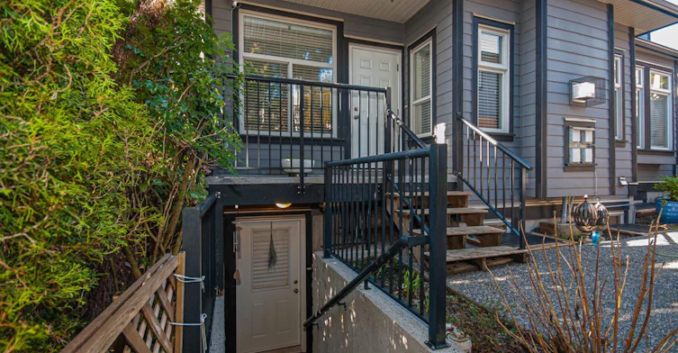 Suite-1534 Bewicke Avenue, North Vancouver, BC, V7M 3B9 - 2