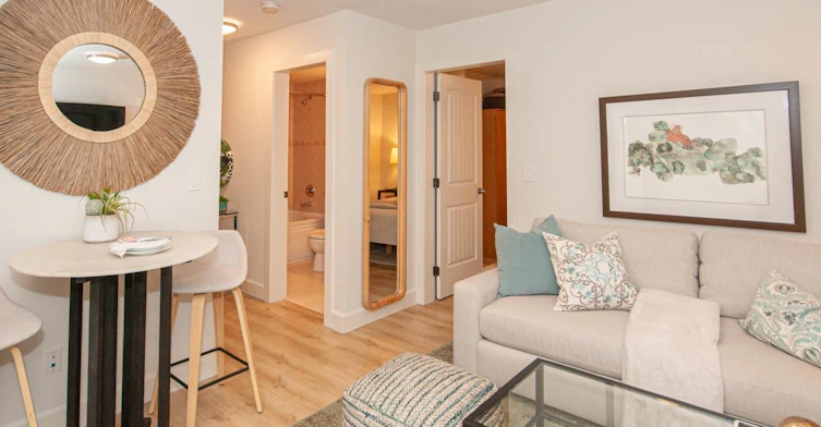 Suite-1534 Bewicke Avenue, North Vancouver, BC, V7M 3B9 - 14