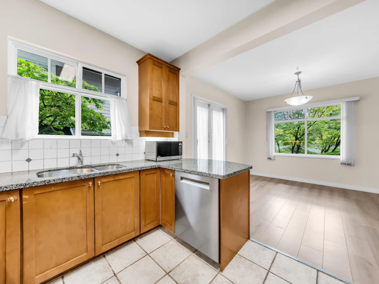 2459 W 39th Avenue, Vancouver, BC, V6M 4M3 - 11