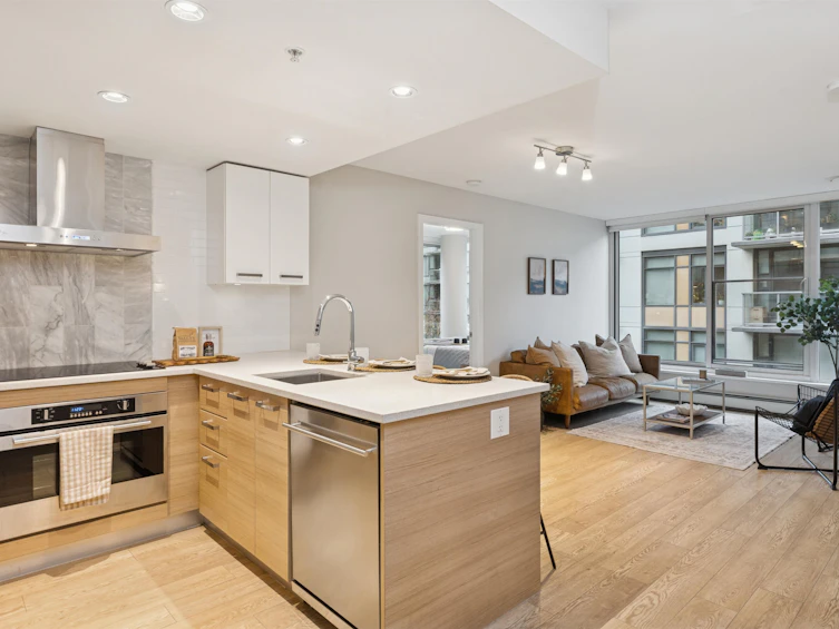 329-1783 Manitoba Street, Vancouver, BC, V5Y 0K1 - 4