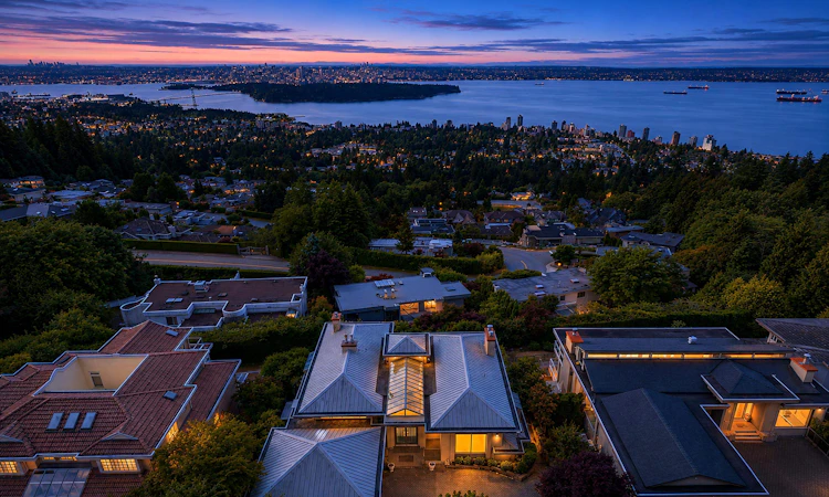 1572 Chippendale Court