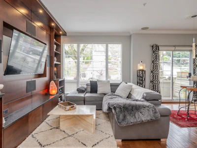 8-1169 Vidal Street - 5