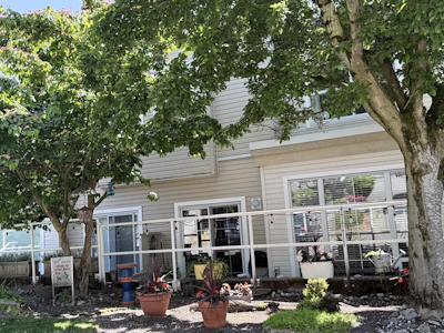 8-1169 Vidal Street - 2