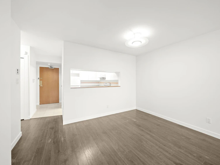 1101-9623 Manchester Drive, Burnaby, BC, V3N 4Y8 - 10