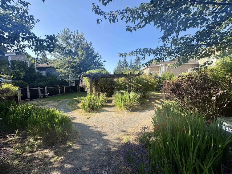 16-624 Shaw Road, Gibsons, BC, V0N 1V8 - 4