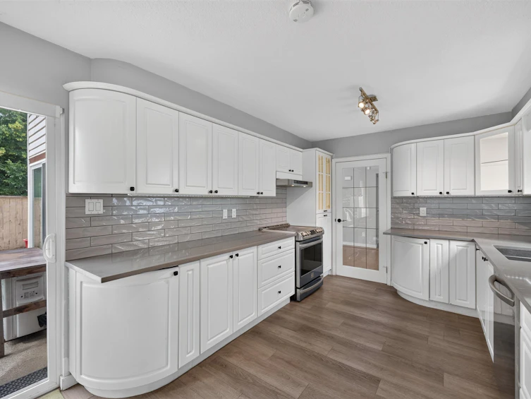 2550 Raven Court, Coquitlam, BC, V3E 2J2 - 4