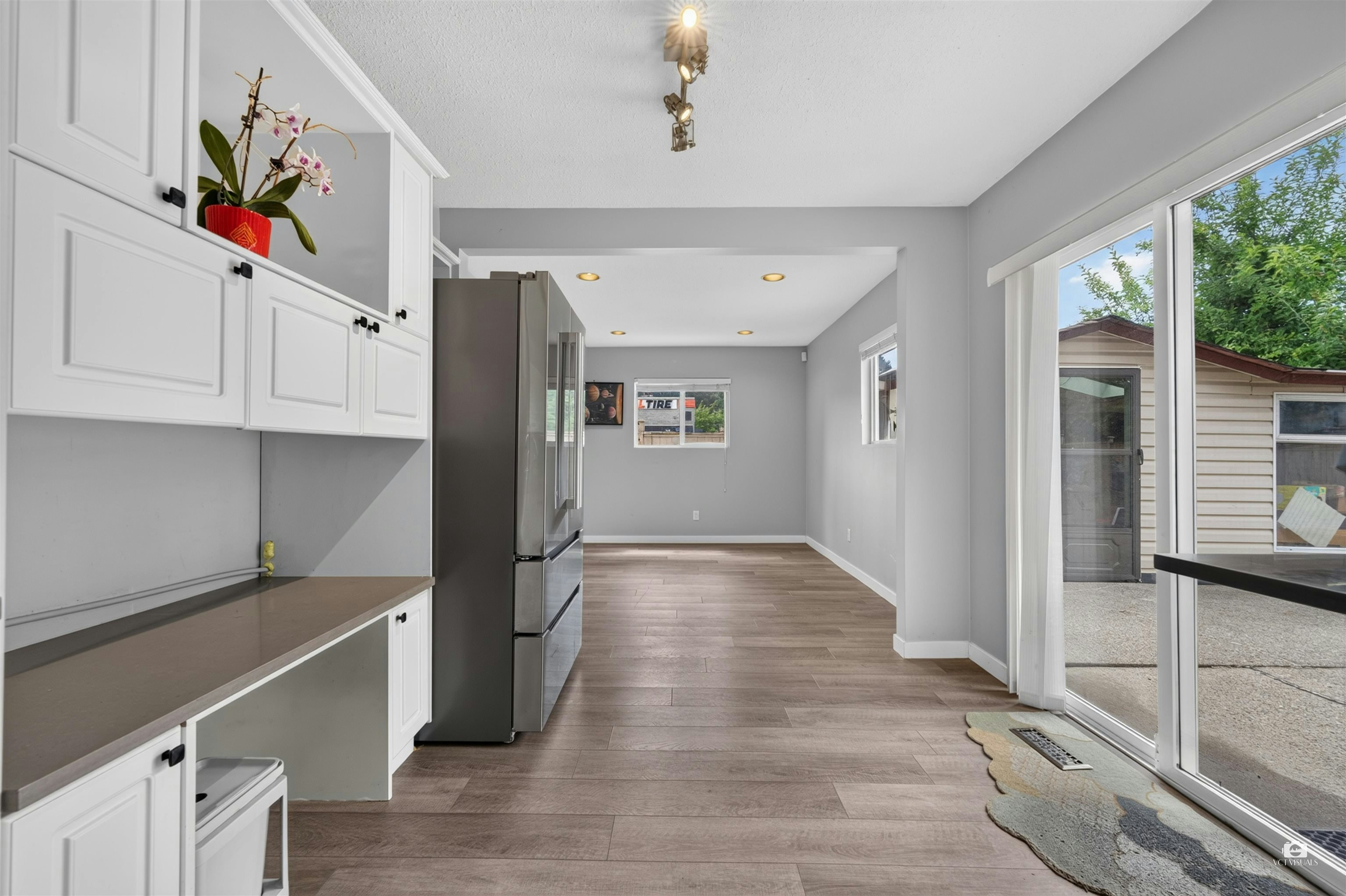 2550 Raven Court, Coquitlam, BC, V3E 2J2 - 9