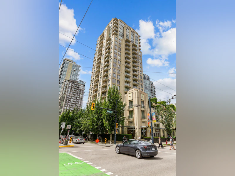 904 - 1225 Richards Street, Vancouver BC V6B 1E6