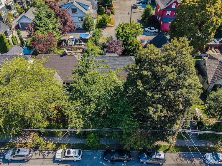 415 Seventh Street, New Westminster, BC, V3M 3L2 - 3
