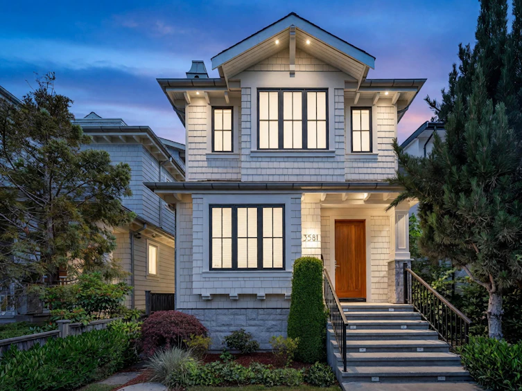 3581 W 32nd Avenue, Vancouver, BC, V6S 1Z1