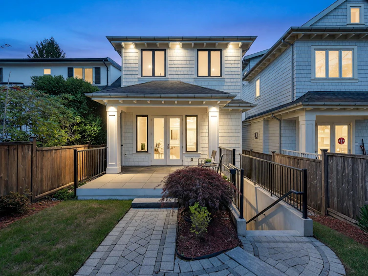 3581 W 32nd Avenue, Vancouver, BC, V6S 1Z1 - 4