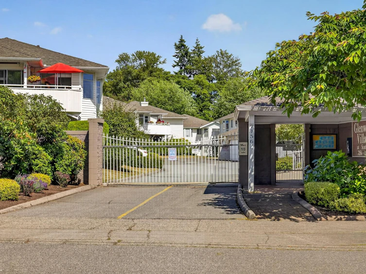 210-7156 121 Street, Surrey, BC, V3W 0J6