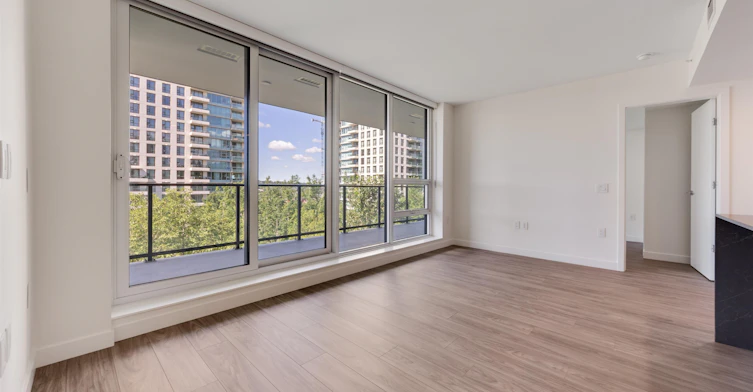 708-2135 Springer Avenue, Burnaby, BC, V5B 0C1 - 9