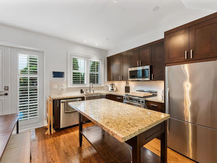 3025 Birch Street, Vancouver, BC, V6H 2T8 - 8