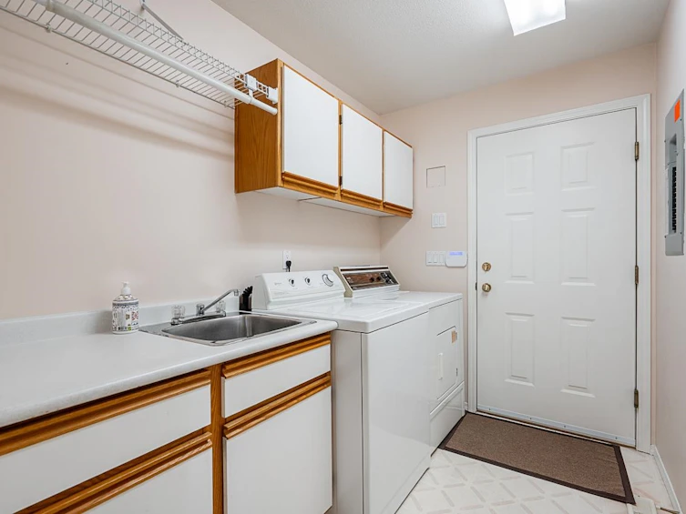 11443 Royal Crescent, Surrey, BC, V3V 6V5 - 17