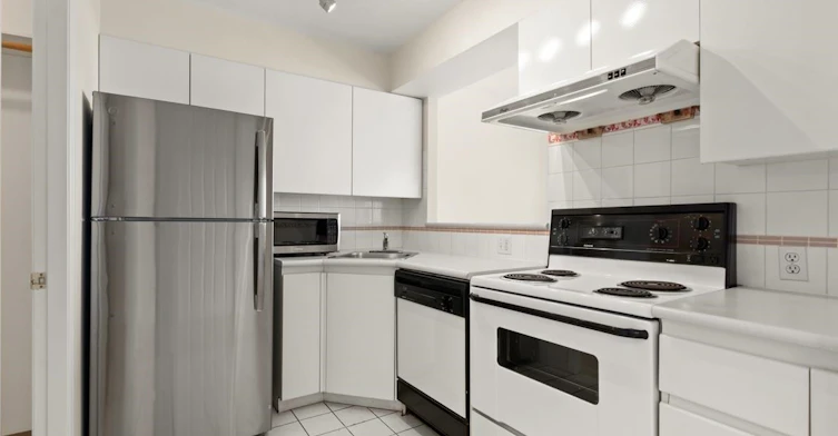 1007-888 Pacific Street, Vancouver, BC, V6Z 2S6 - 13