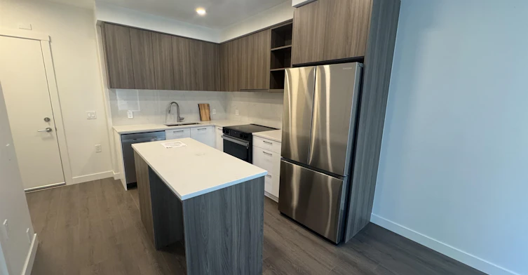 30X-82 1st Street, New Westminster, BC, V3L 0L8