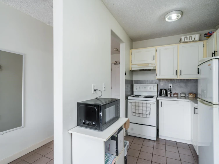 204-9477 Cook Street, Chilliwack, BC, V2P 4J8 - 10