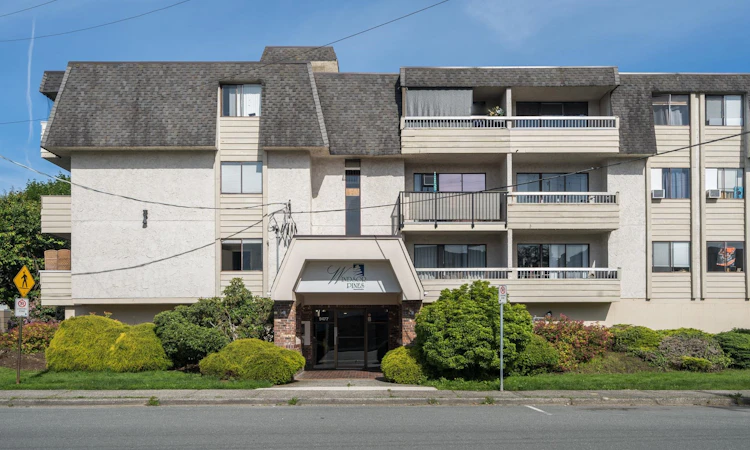 204-9477 Cook Street
