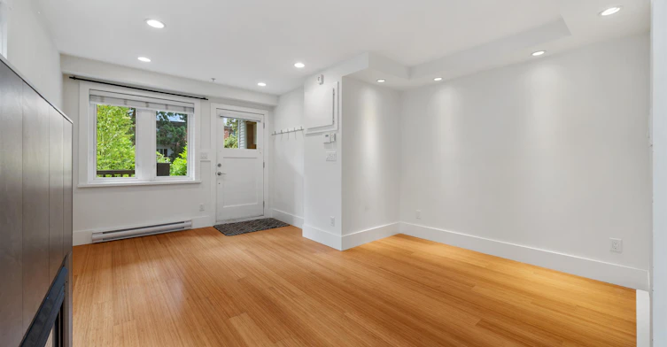 67 E 16th Avenue, Vancouver, BC, V5T 2T1 - 3