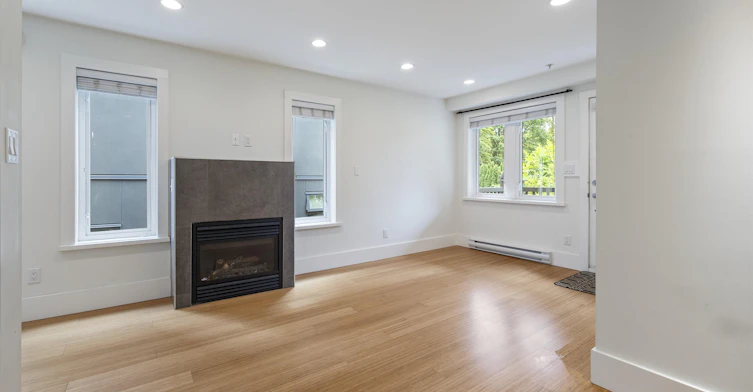 67 E 16th Avenue, Vancouver, BC, V5T 2T1 - 4