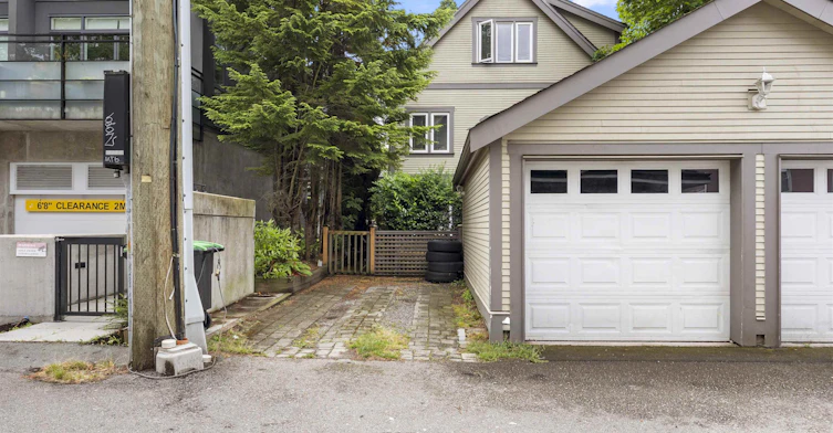 67 E 16th Avenue, Vancouver, BC, V5T 2T1 - 18
