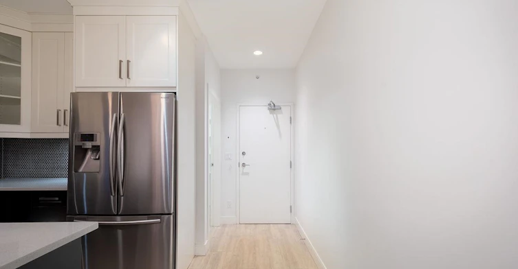 302-4548 Hastings Street, Burnaby, BC, V5C 2K4 - 19