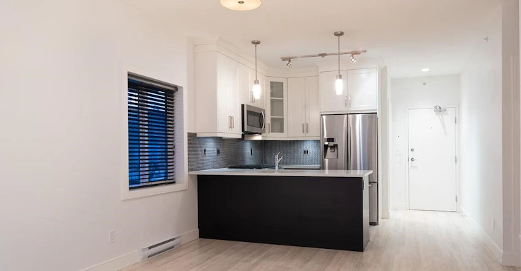 302-4548 Hastings Street, Burnaby, BC, V5C 2K4 - 6