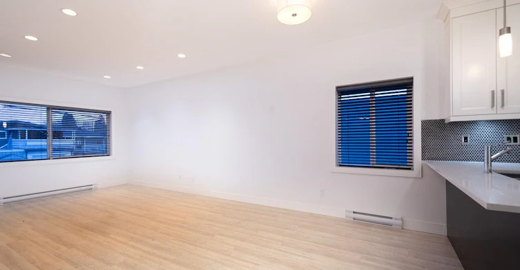 302-4548 Hastings Street, Burnaby, BC, V5C 2K4 - 11