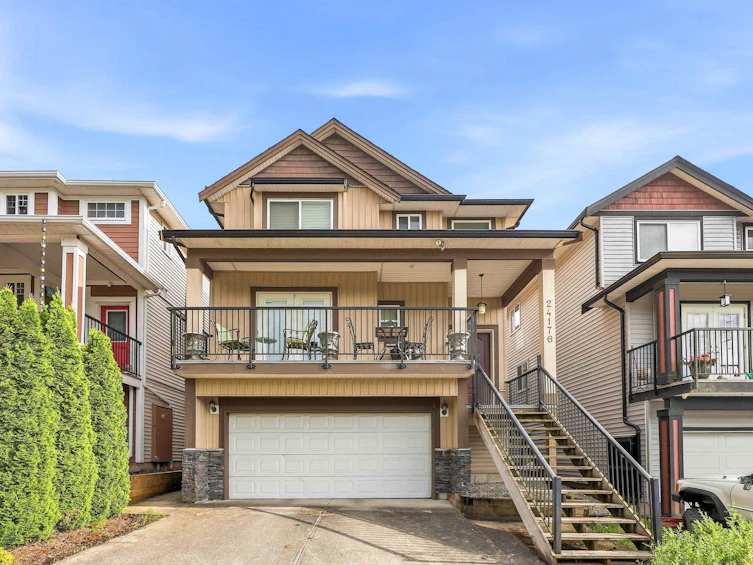 24176 104 Avenue, Maple Ridge, BC, V2W 1J2