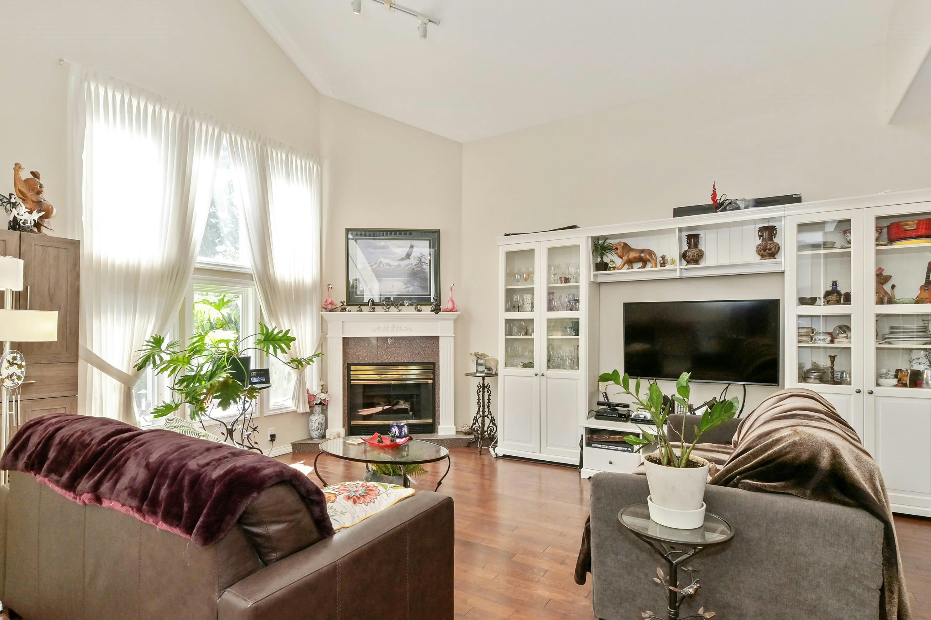 7-13911 16 Avenue - 4