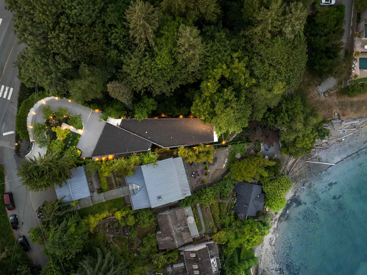 3478 Marine Drive, West Vancouver, BC, V7V 1N2 - 3