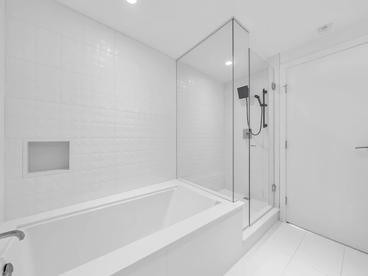 1105-4638 Gladstone Street, Vancouver, BC, V5N 0G5 - 23