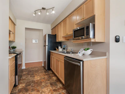 205-45773 Victoria Avenue - 5