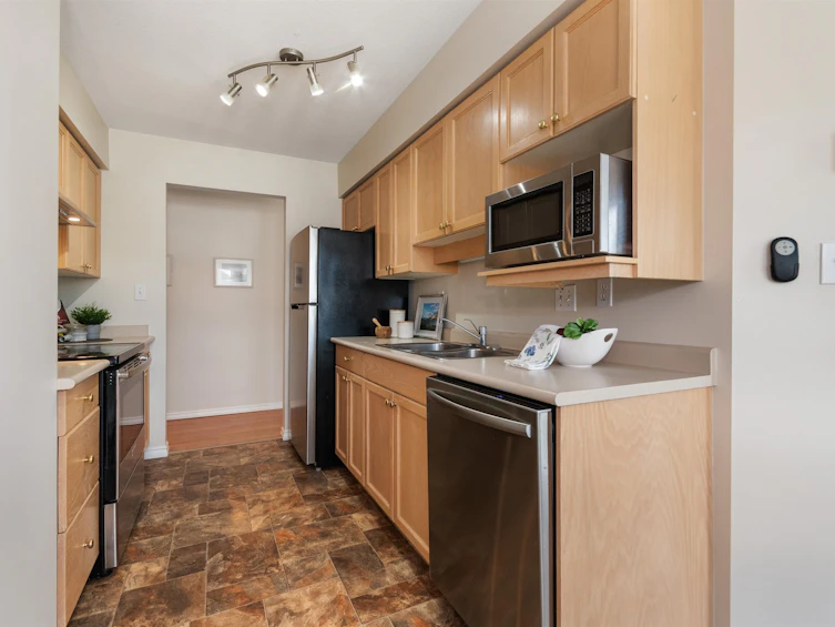 205-45773 Victoria Avenue, Chilliwack, BC, V2P 2T4 - 5