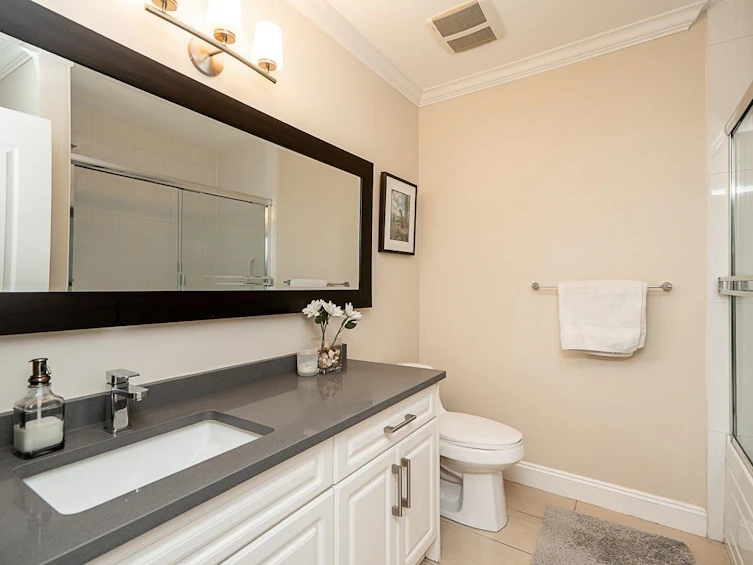 836 Sprice Avenue, Coquitlam, BC, V3J 2P1 - 36