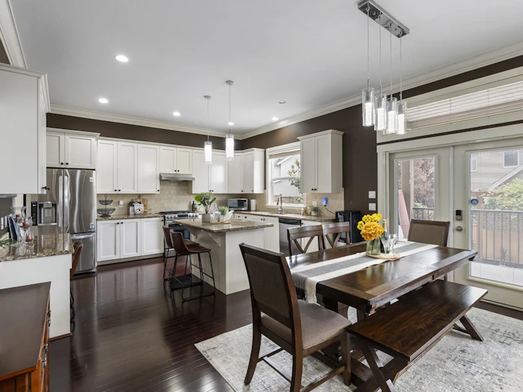 6940 196b Street, Langley, BC, V2Y 3A6 - 6